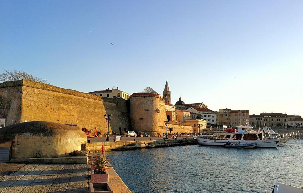 Bed and Breakfast Al 32 Y 3 à Alghero Extérieur photo